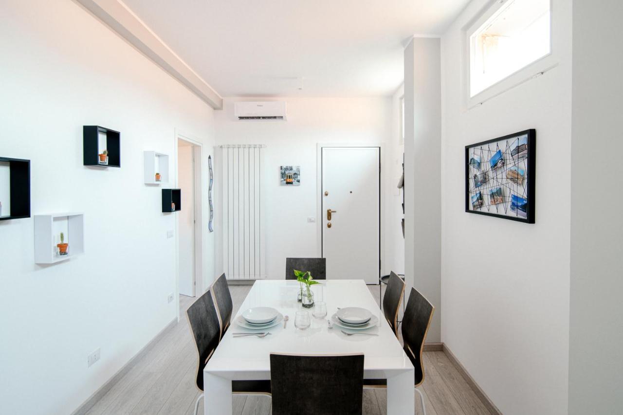 Bright Home - The House Of Travelers Комо Екстер'єр фото